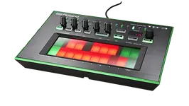 басовый синтезатор Roland